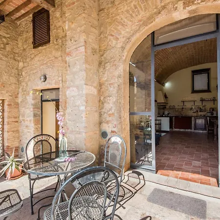 Arianna Appartement *